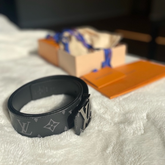 Louis Vuitton Belt - Picture 2 of 4